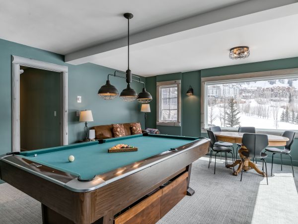 Walk to Lift Four Bedroom Rental Home in Telluride