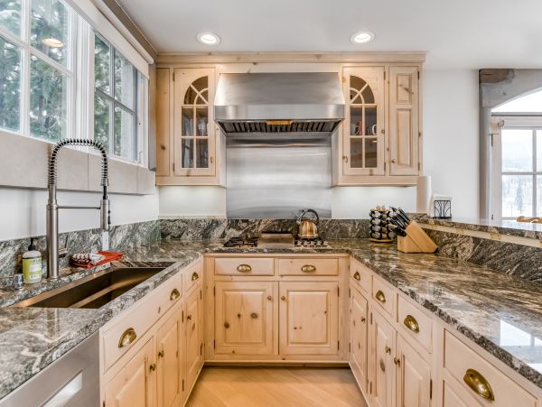 Walk to Lift Four Bedroom Rental Home in Telluride