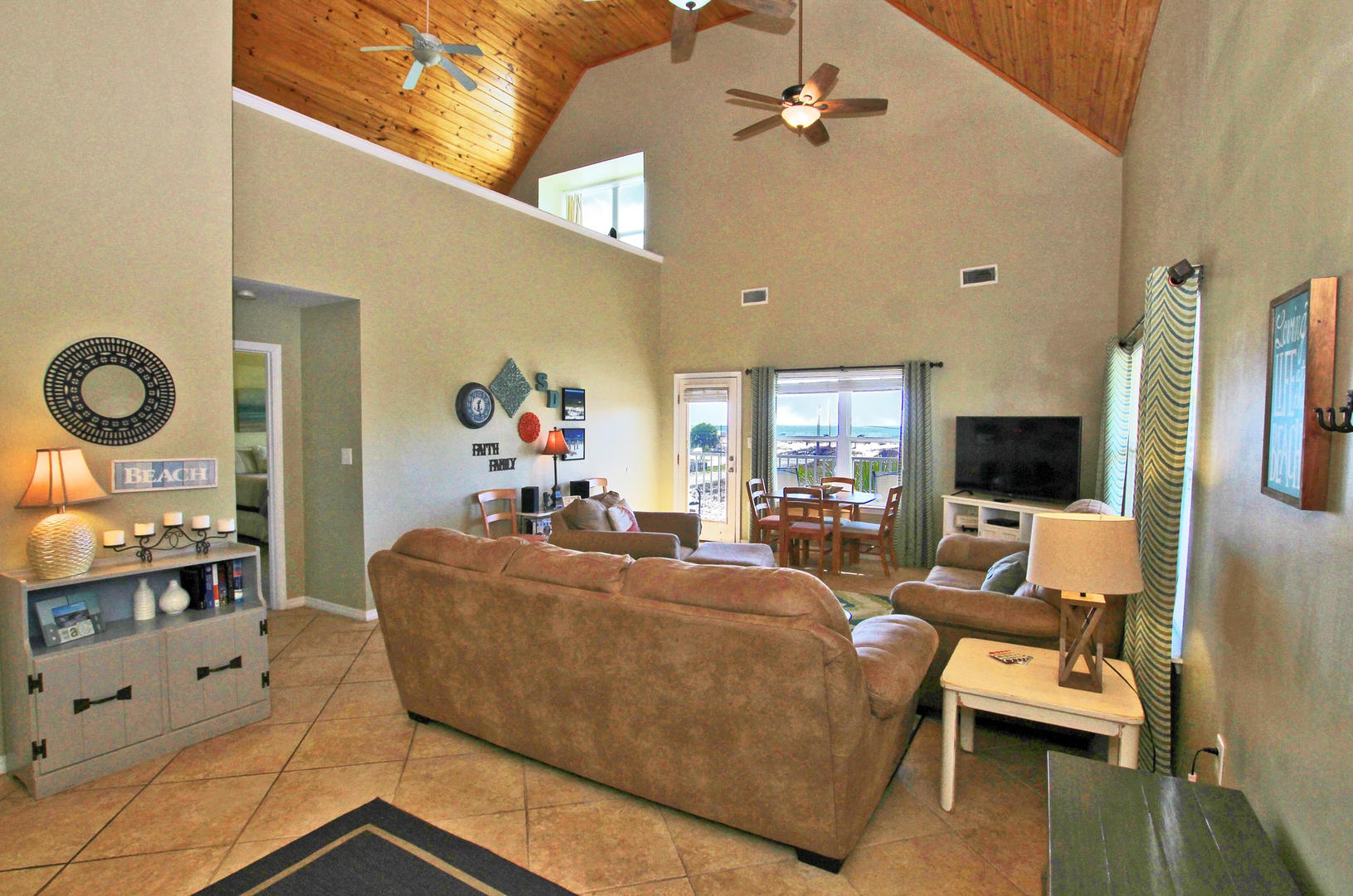 Alabama Beach Areas Condo 992691