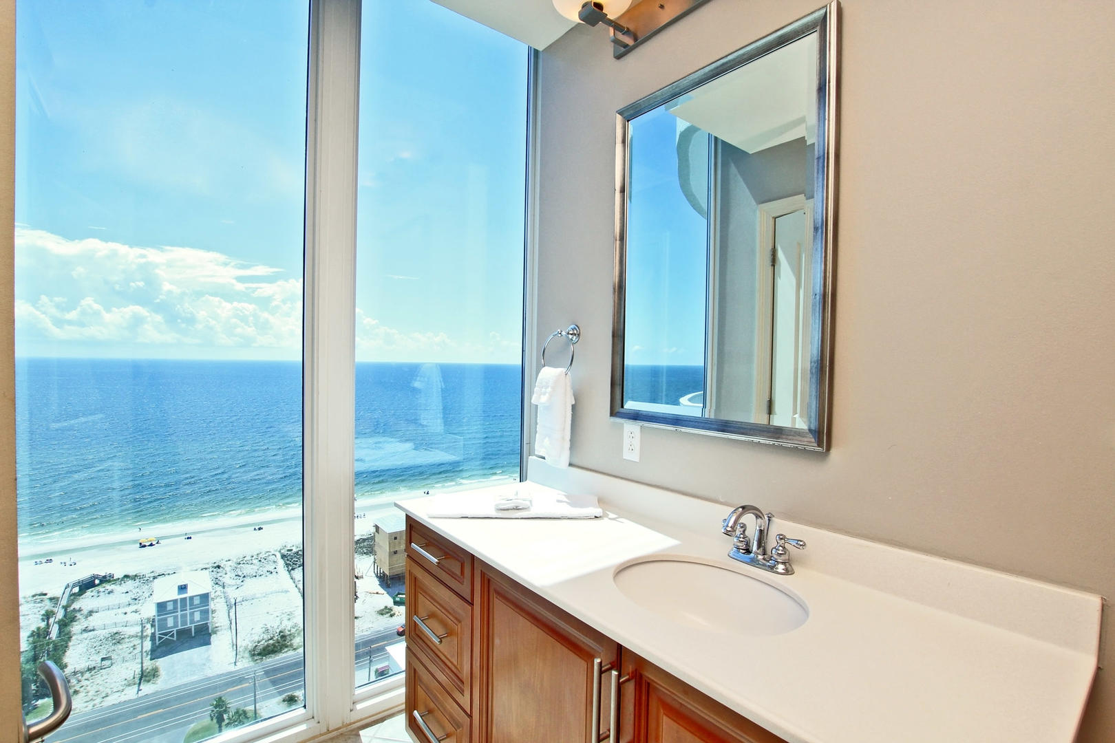Alabama Beach Areas Condo 992777