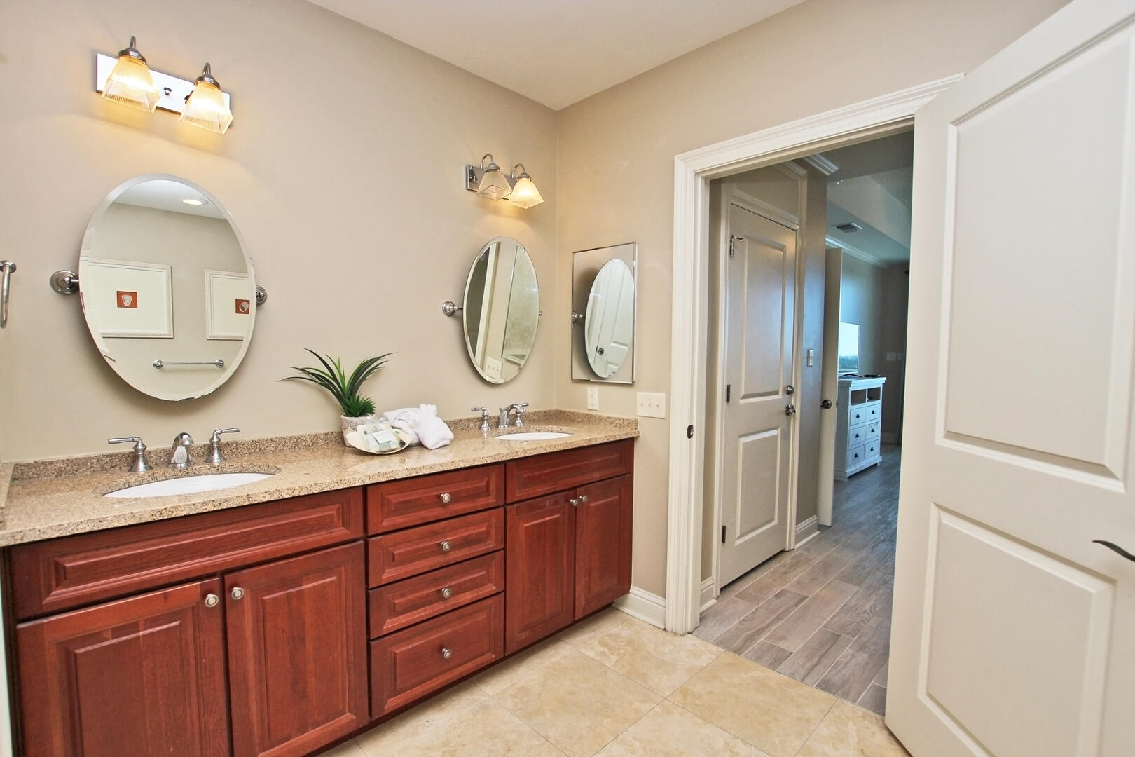 Alabama Beach Areas Condo 992812