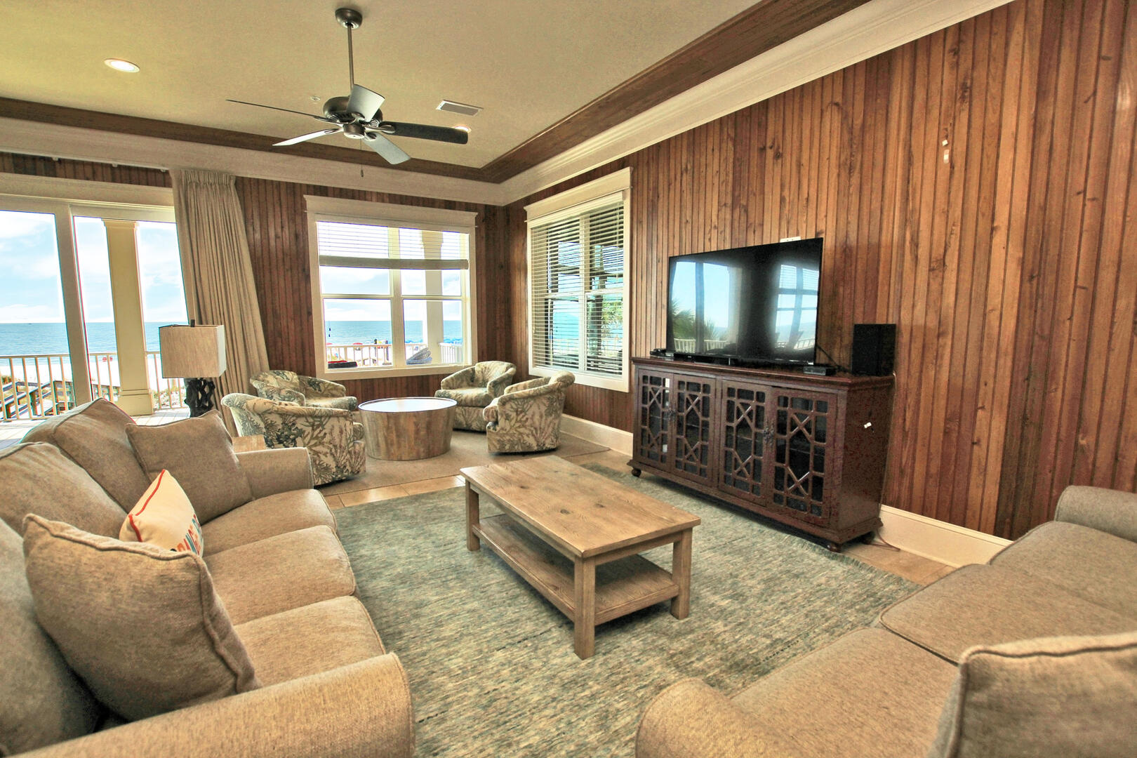 7 Bedroom Retreat Home at Orange Beach