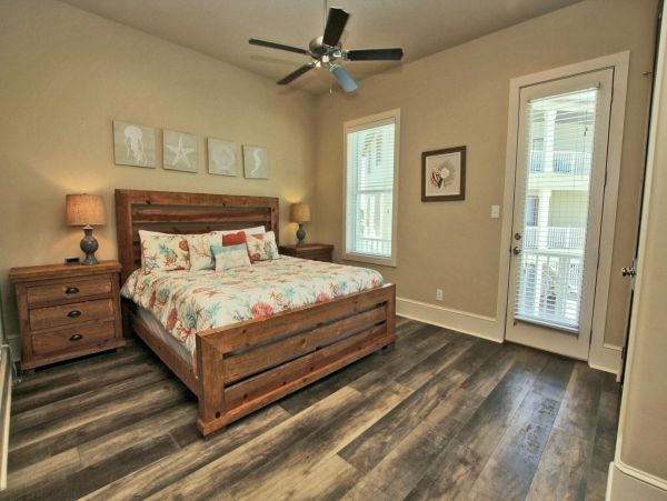7 Bedroom Retreat Home at Orange Beach