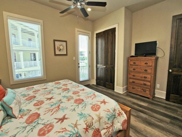 7 Bedroom Retreat Home at Orange Beach