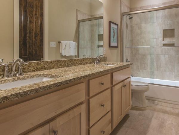 7 Bedroom Retreat Home at Orange Beach
