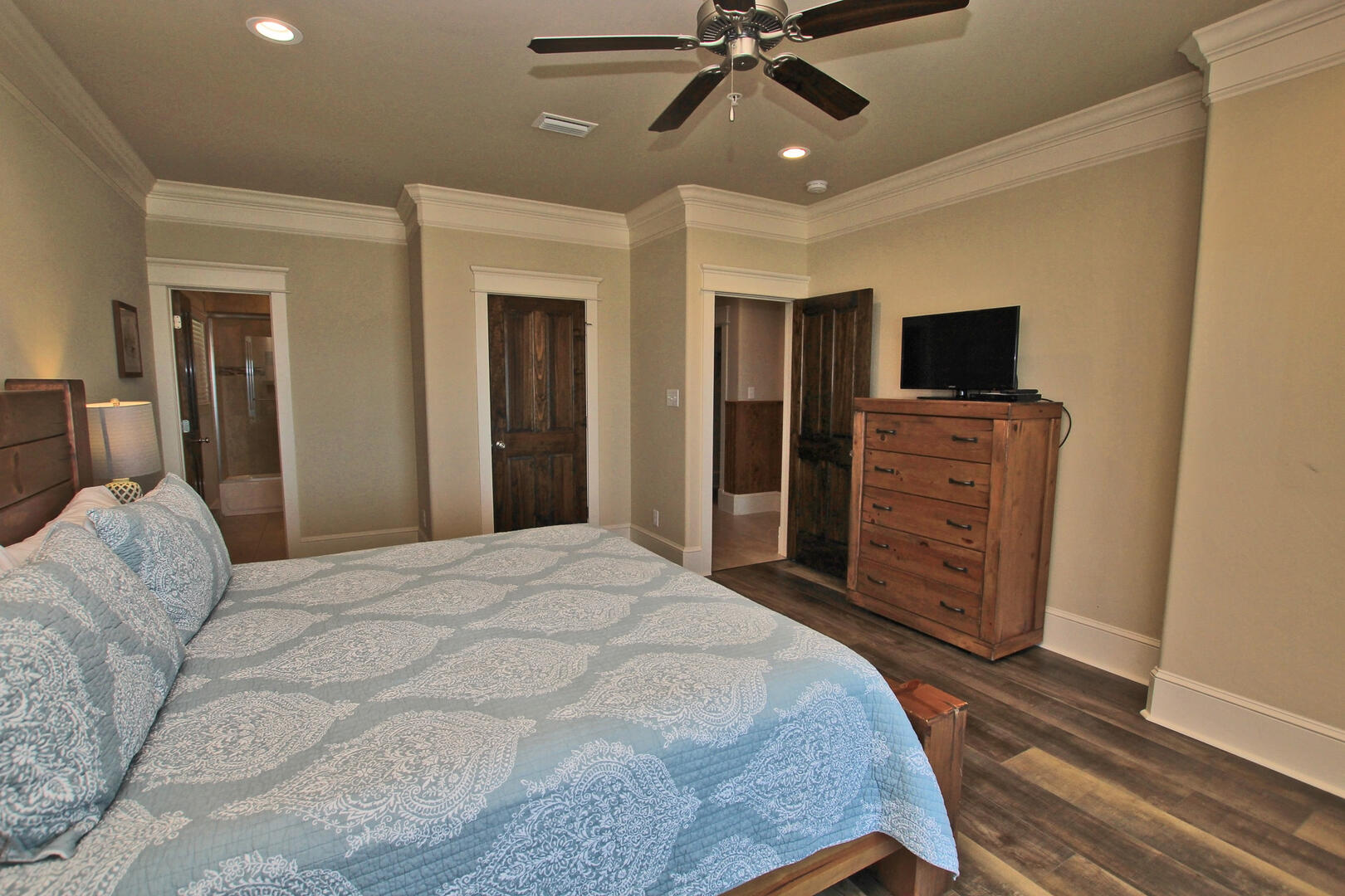 7 Bedroom Retreat Home at Orange Beach
