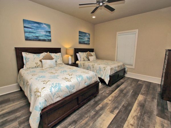 7 Bedroom Retreat Home at Orange Beach