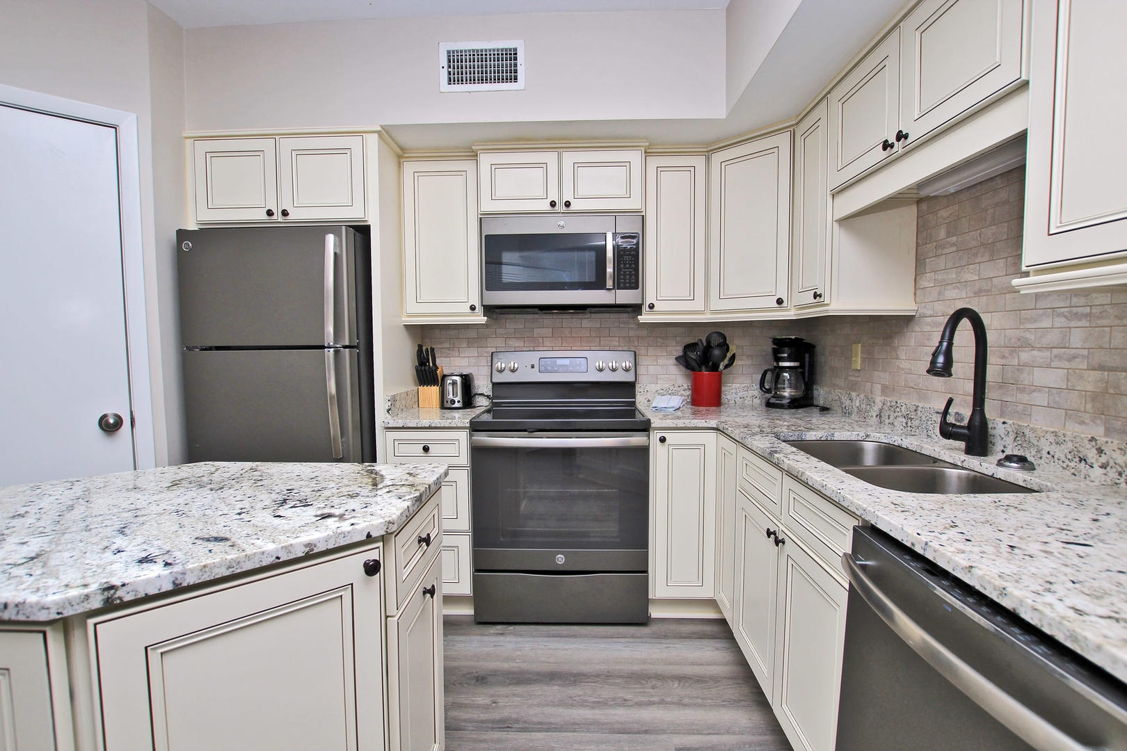 Alabama Beach Areas Condo 992871
