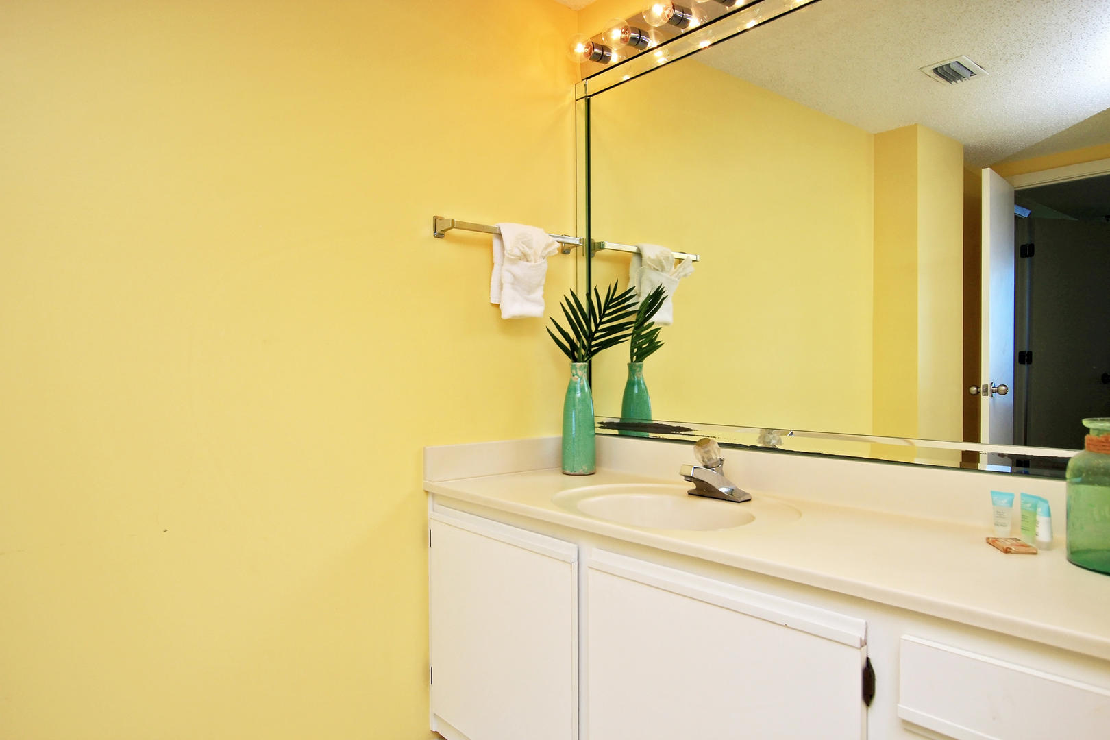 Alabama Beach Areas Condo 992879