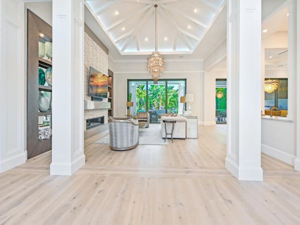 Naples Luxury Vacation Rental | Pelican Bay Vacation Home with Pool & Resort Amenities