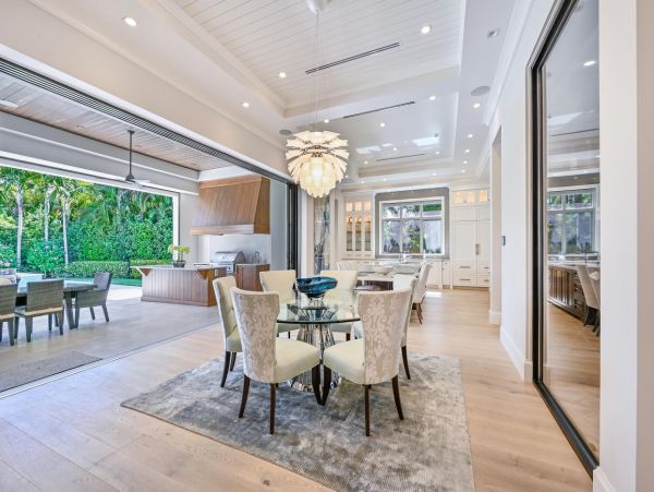 Naples Luxury Vacation Rental | Pelican Bay Vacation Home with Pool & Resort Amenities