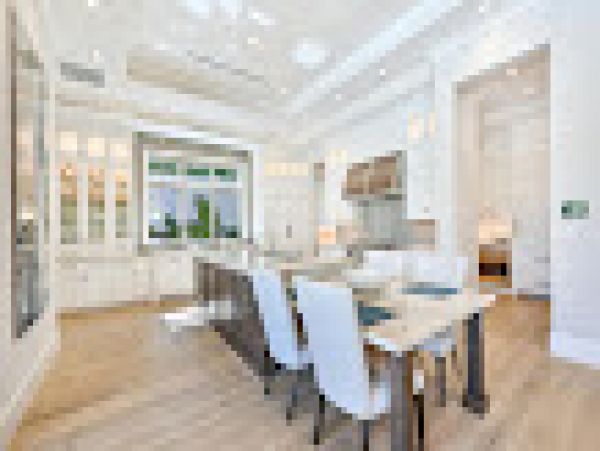 Naples Luxury Vacation Rental | Pelican Bay Vacation Home with Pool & Resort Amenities