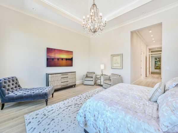 Naples Luxury Vacation Rental | Pelican Bay Vacation Home with Pool & Resort Amenities