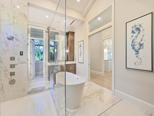 Naples Luxury Vacation Rental | Pelican Bay Vacation Home with Pool & Resort Amenities