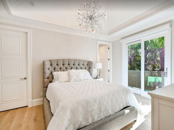 Naples Luxury Vacation Rental | Pelican Bay Vacation Home with Pool & Resort Amenities