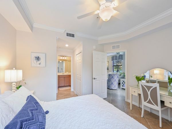 Naples Condo 992892