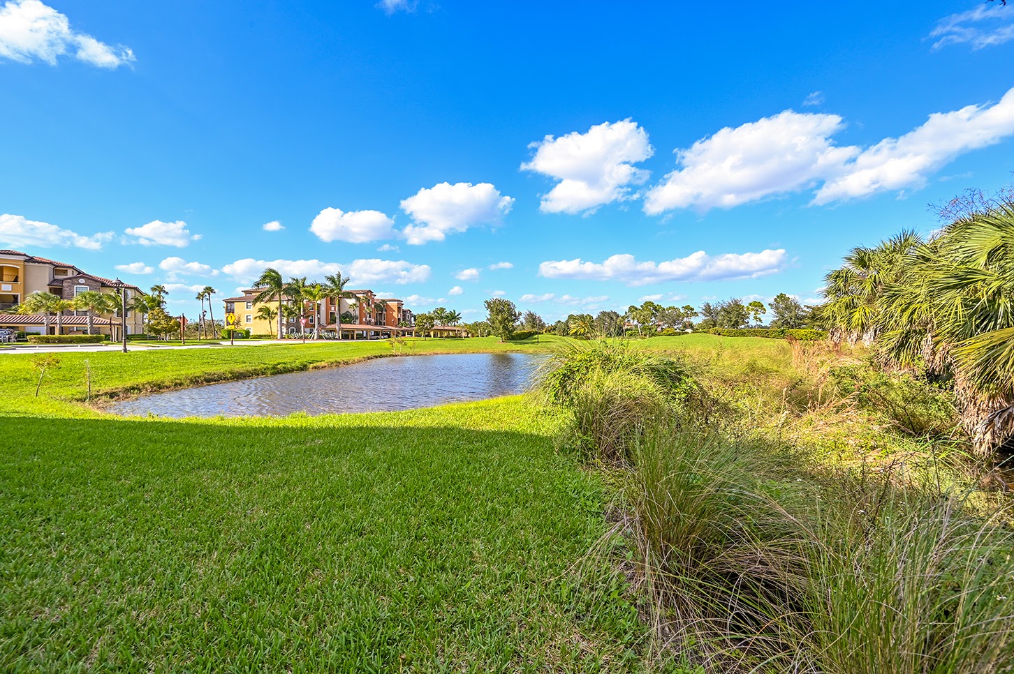 Naples Condo 992892