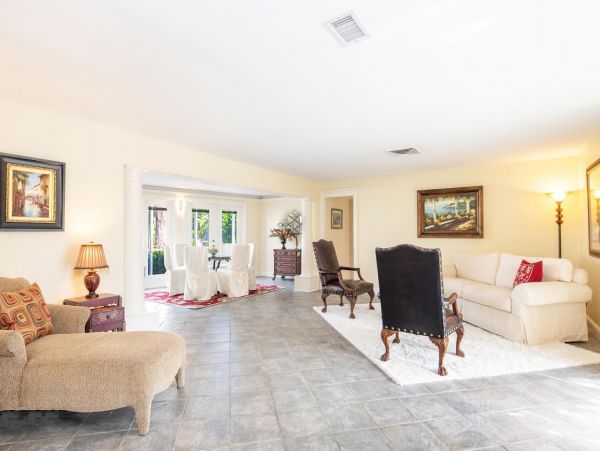 Naples Home 992893