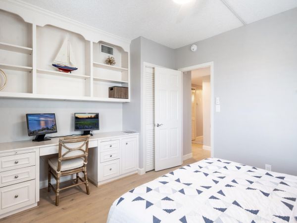 Naples Home 992894