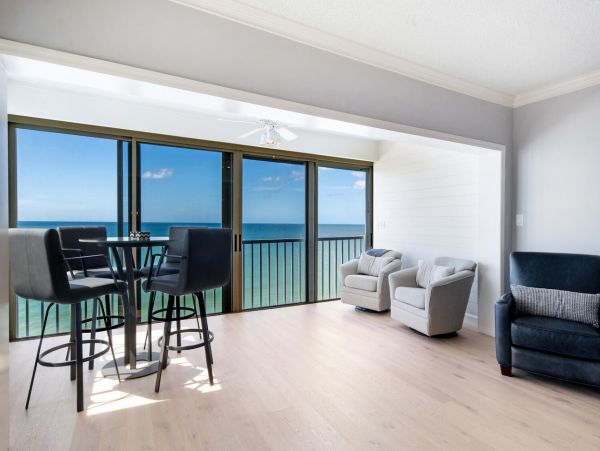 Naples Home 992894