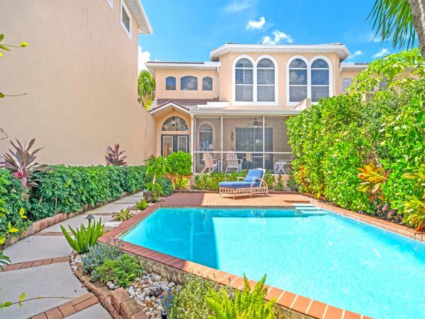 Naples Home 992895