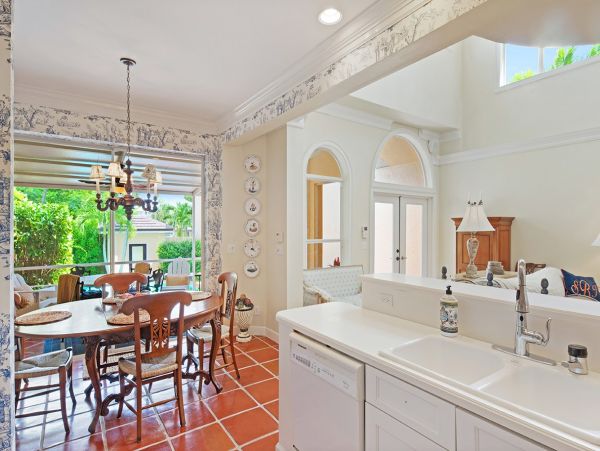 Naples Home 992895