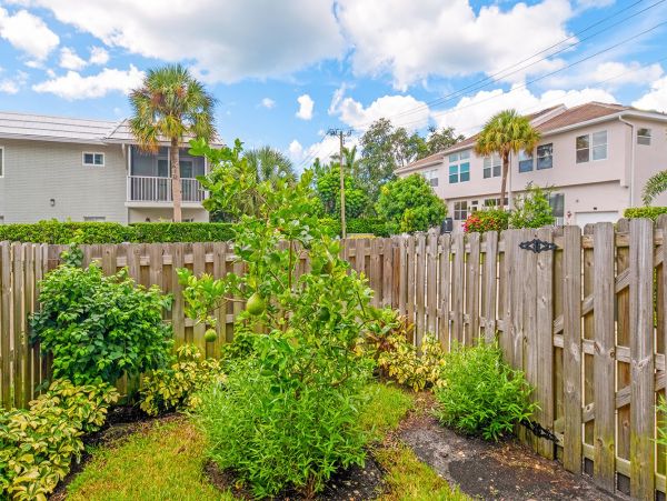 Naples Home 992895