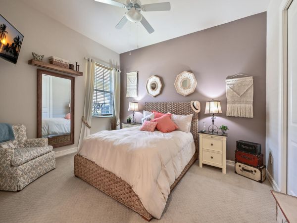 Naples Vacation Rentals NEW ARRIVAL
