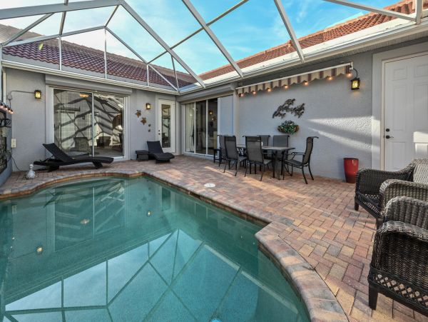 Naples Vacation Rentals NEW ARRIVAL