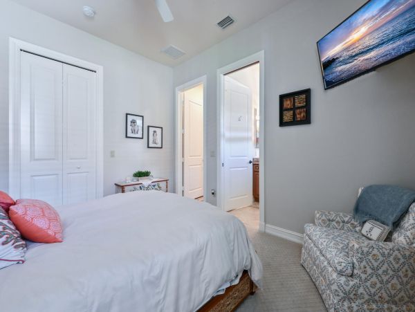 Naples Vacation Rentals NEW ARRIVAL