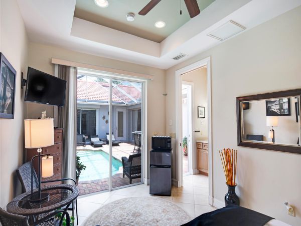 Naples Vacation Rentals NEW ARRIVAL