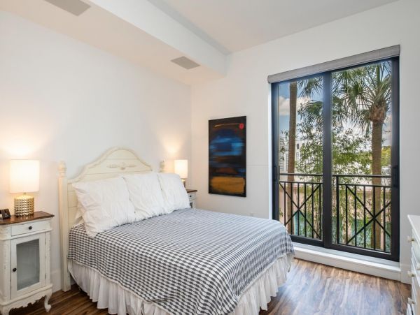 Naples Home 992901