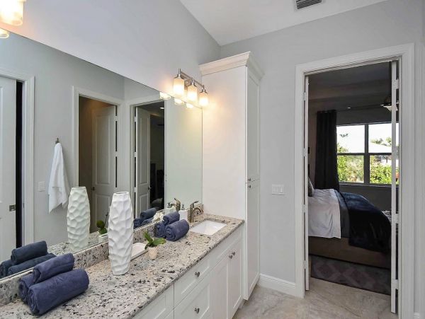 Naples Home 992902