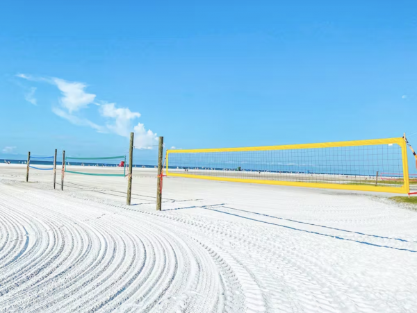 Casual Two Bedroom Condo in Siesta Key Walk to Beach