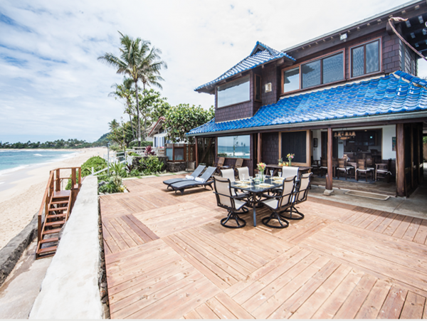 Oahu Beachfront Vacation Residence Four Bedrooms