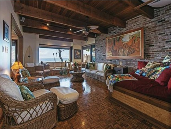 Oahu Beachfront Vacation Residence Four Bedrooms