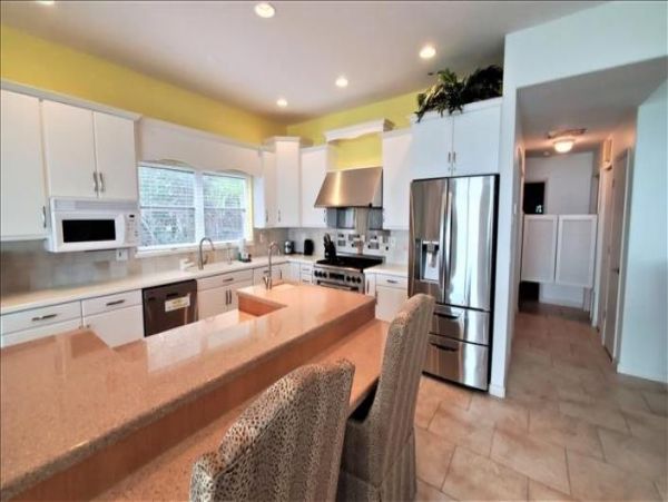 On Beach Longboat Key Vacation Home Three Bedrooms Sleeps 8