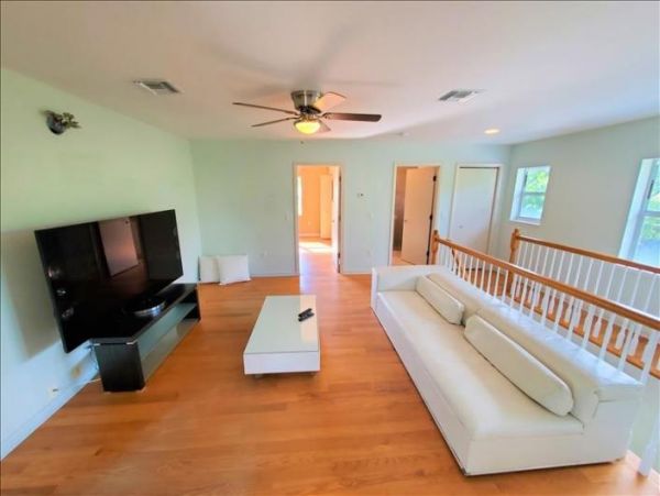 On Beach Longboat Key Vacation Home Three Bedrooms Sleeps 8