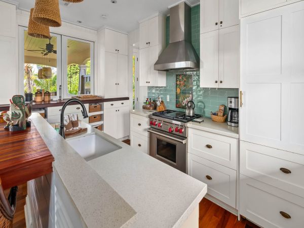 Kauai Vacation Rental Luxury 4-Bedroom Home with Pool & Ocean Views