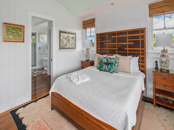 Kauai Vacation Rental Luxury 4-Bedroom Home with Pool & Ocean Views