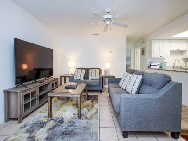 Sanibel Island Vacation Home Walk To Beach Sleeps 4 Guests