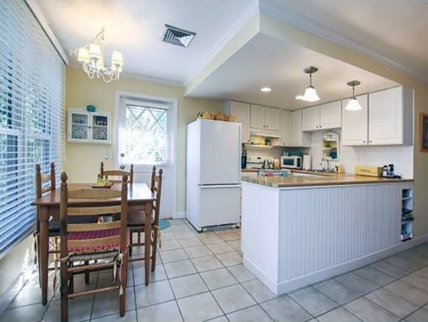 Sanibel Island Charming Vacation Home Walk To Beach 4 Guests