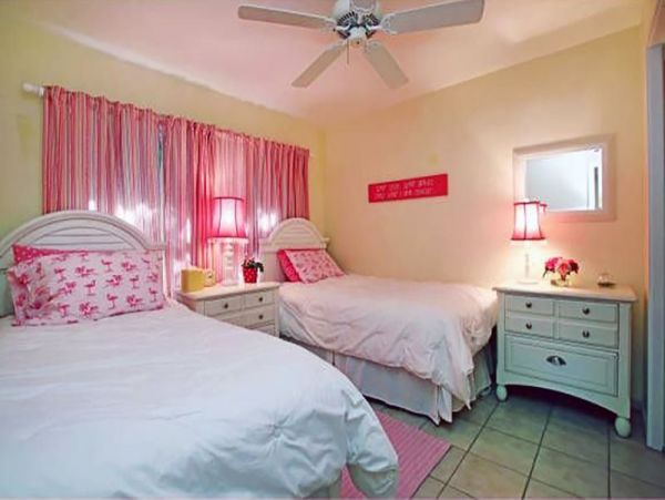 Sanibel Island Charming Vacation Home Walk To Beach 4 Guests