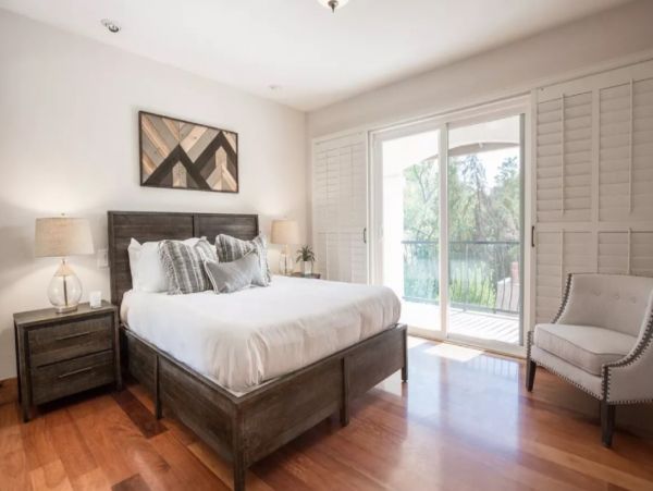 Temecula Vacation Rentals - Luxury 7 Bedrooms Chateau with Pool & Private Lake