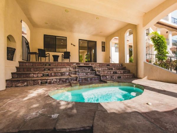 Temecula Vacation Rentals - Luxury 7 Bedrooms Chateau with Pool & Private Lake