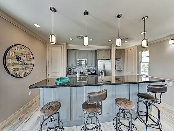Marathon Luxury Vacation Home With Private Pool Sleeps 10