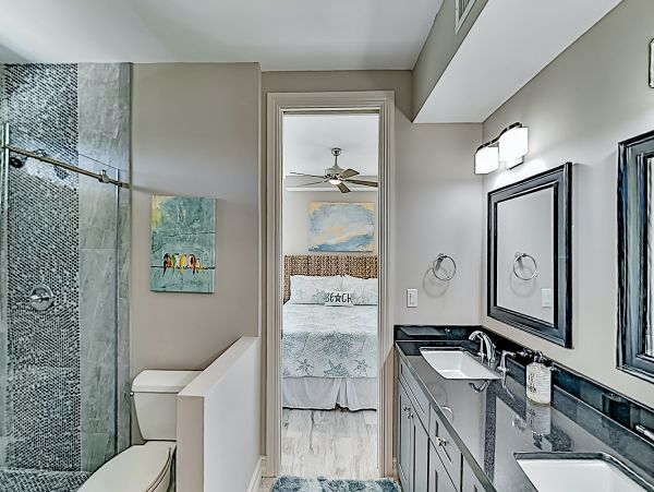 Marathon Luxury Vacation Home With Private Pool Sleeps 10