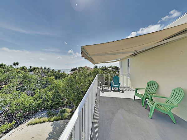 Marathon Luxury Vacation Home With Private Pool Sleeps 10