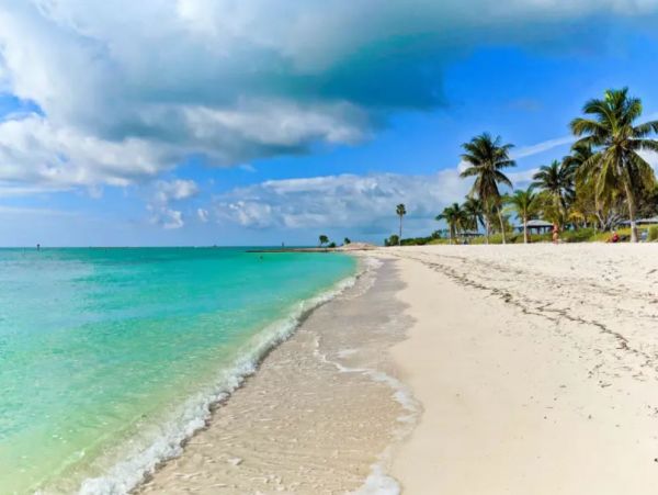 Marathon Luxury Vacation Home With Private Pool Sleeps 10