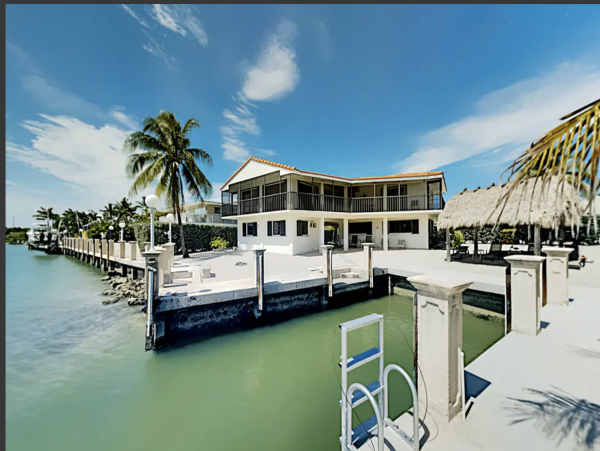 A Mere Mile From Sombrero Beach!